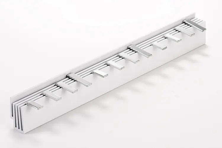 KASEEY Pin type, 4 phase busbars (C45)