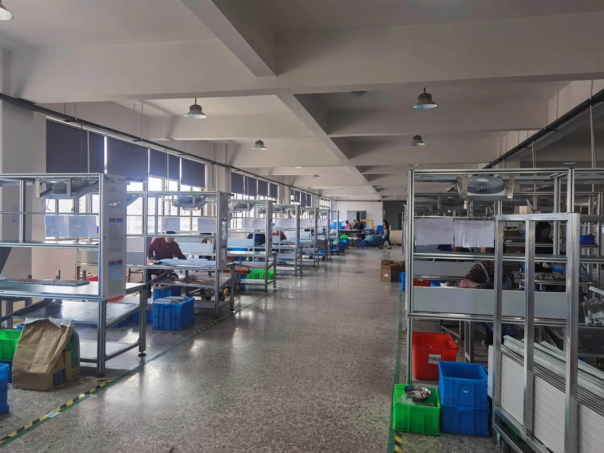 KASEEY assembly stations supporting product appearance review